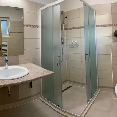 Apartmany Nad Parkem Broumov Exterior photo